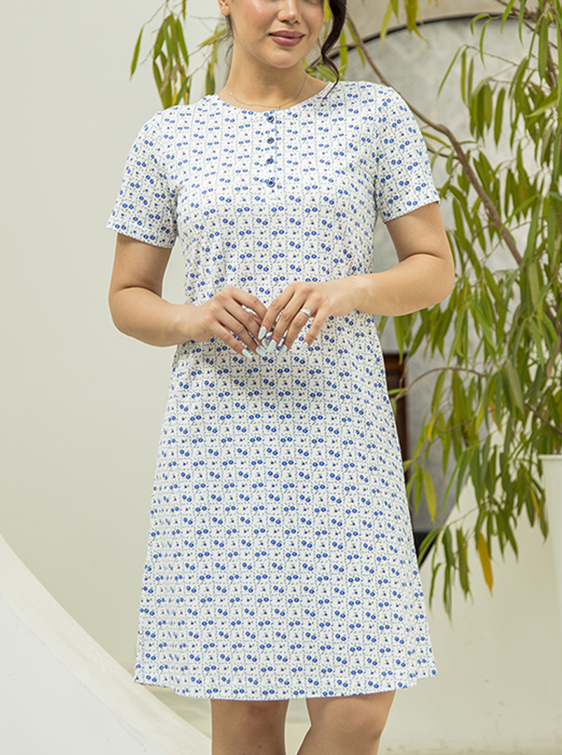 پیراهن زنانه آستین کوتاه یقه دکمه دار گل های آبی