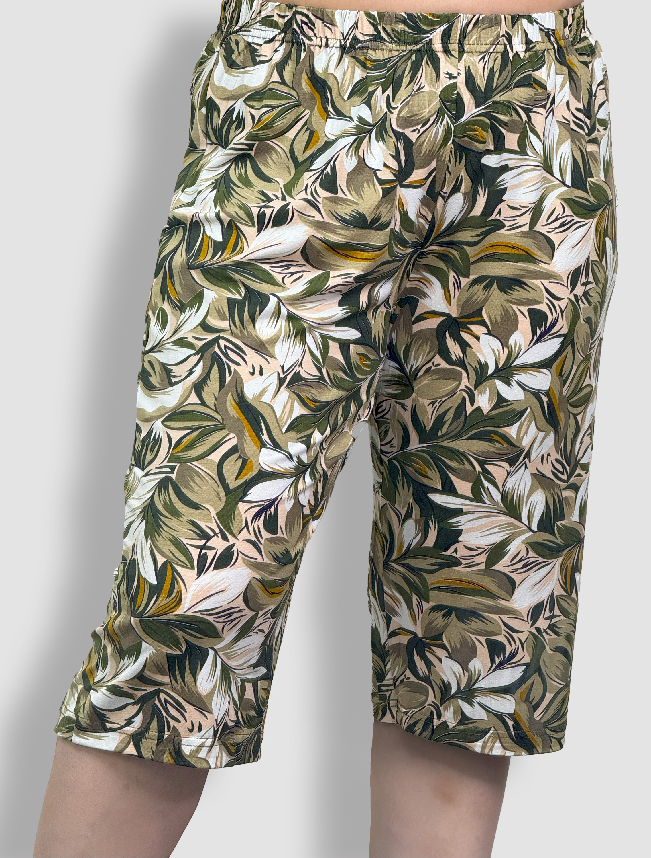 شلوارک زنانه طرح سبز ابریشمی