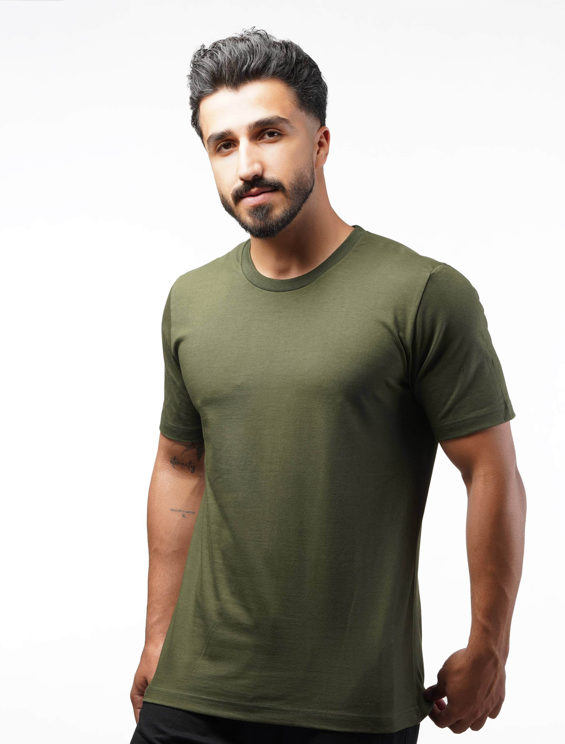 تیشرت یقه گرد ساده رنگی مردانه