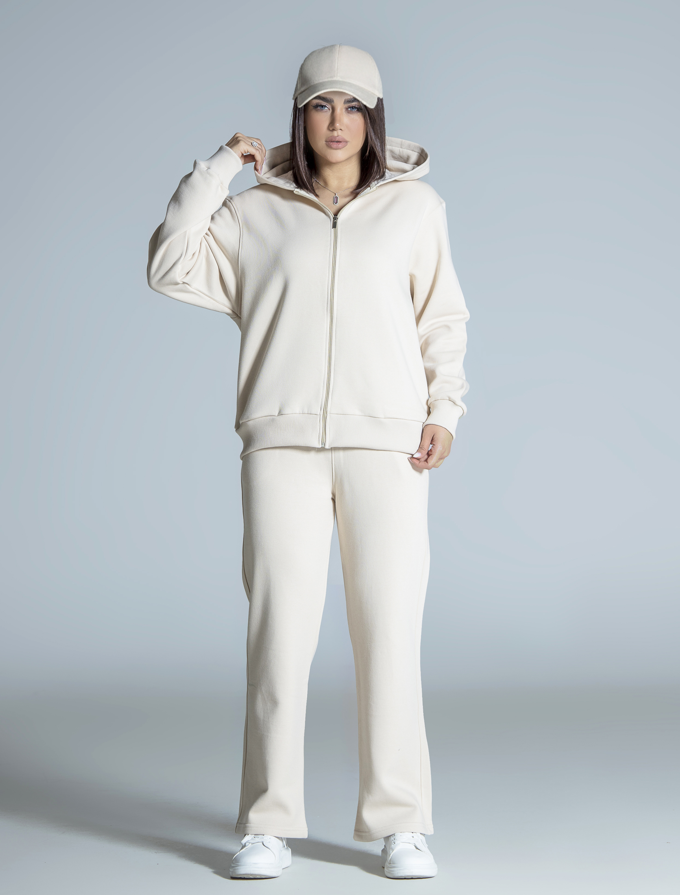 ست زنانه سویشرت کلاهدار و شلوار پشت دورس رنگی