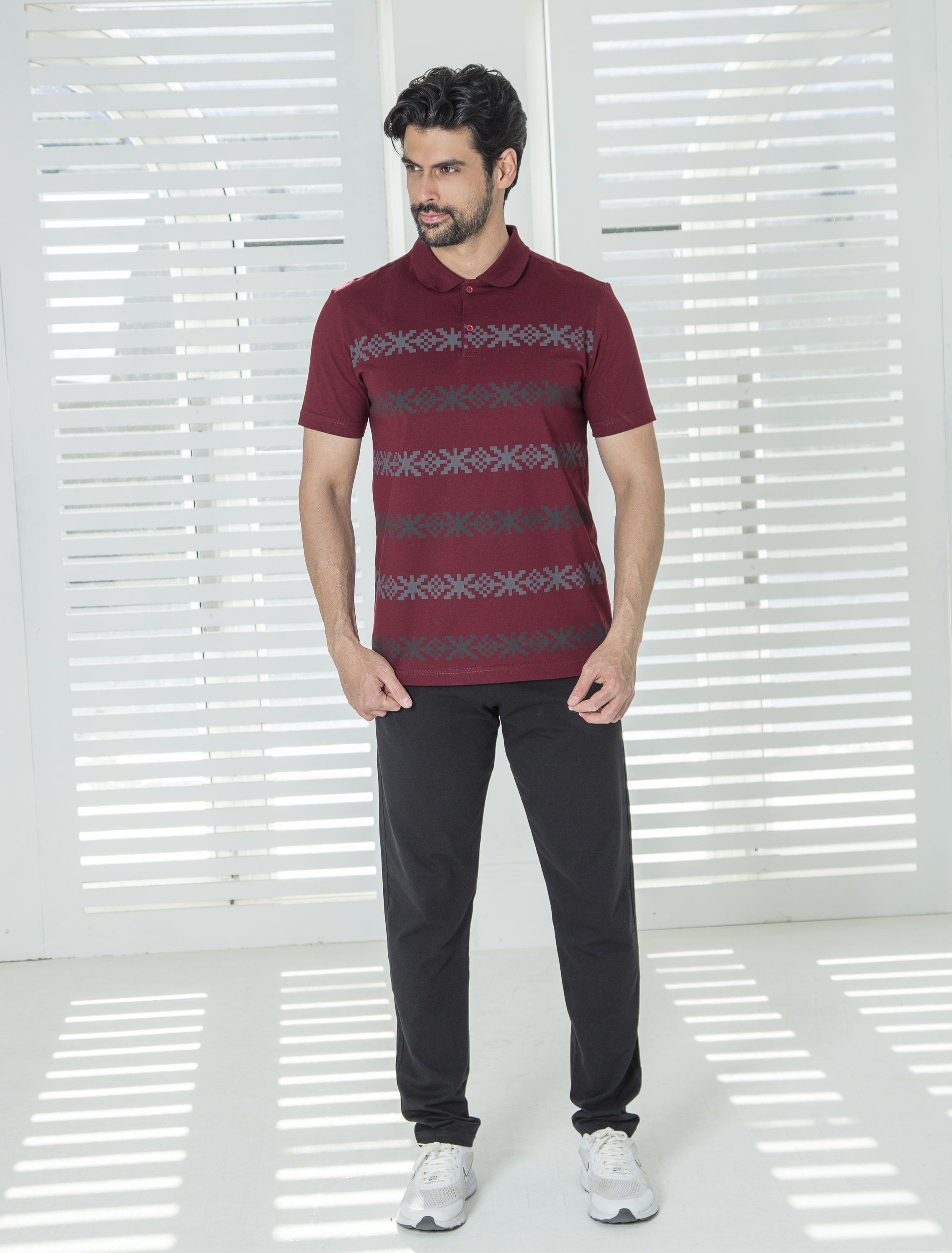 ست مردانه پولوشرت یقه دو دکمه و شلوار زرشکی