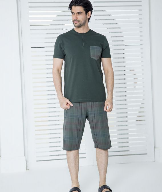 ست مردانه تیشرت 4 دکمه و شلوارک نساجی کتان سبز یشمی 