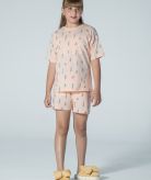 ست دخترانه تیشرت وشورتک طرح گوزن